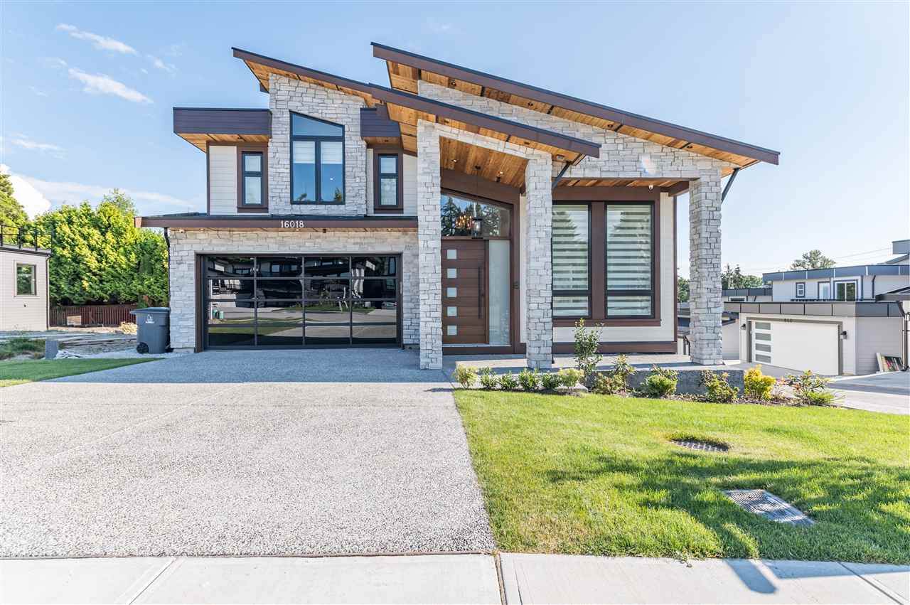 8A Avenue - Photo 1