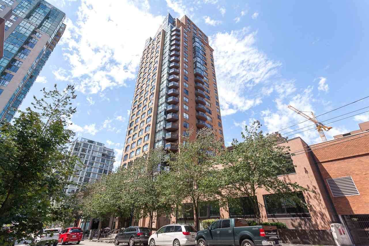 1189 Howe Street - Photo 1