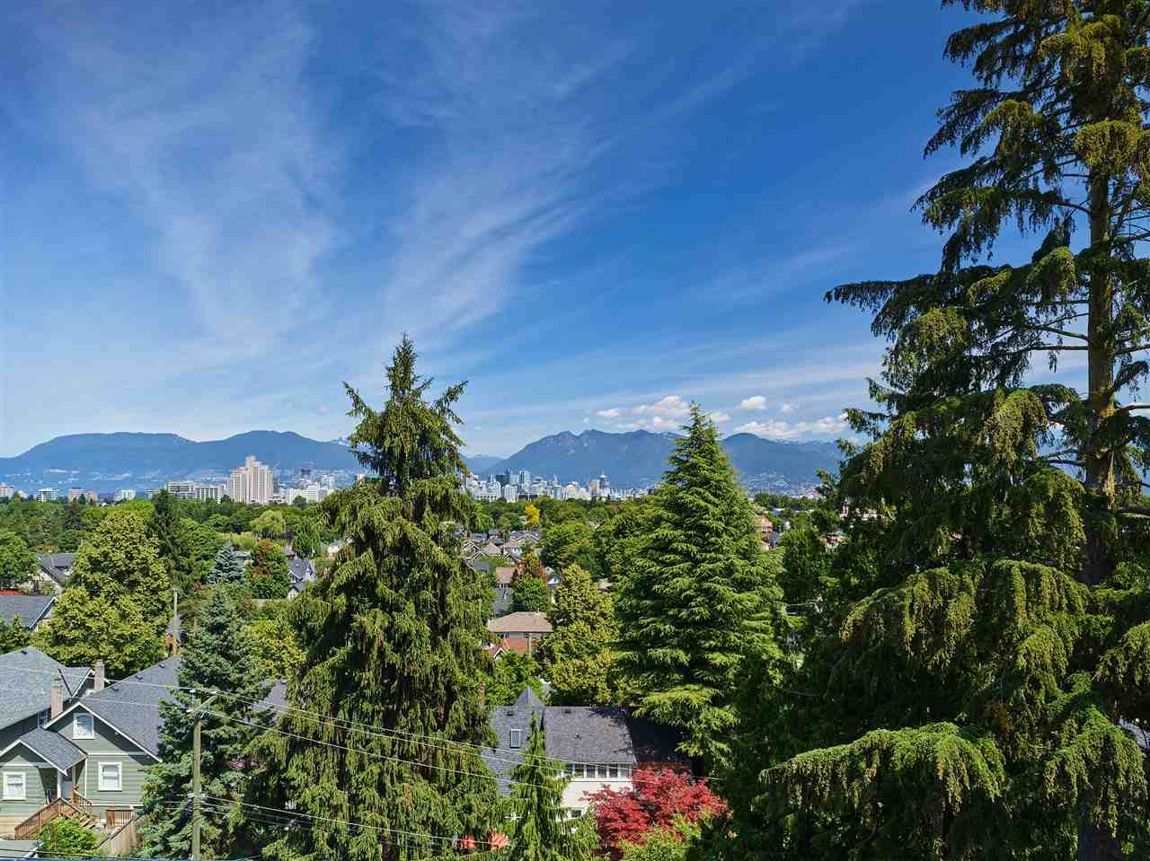633 King Edward Avenue - Photo 1