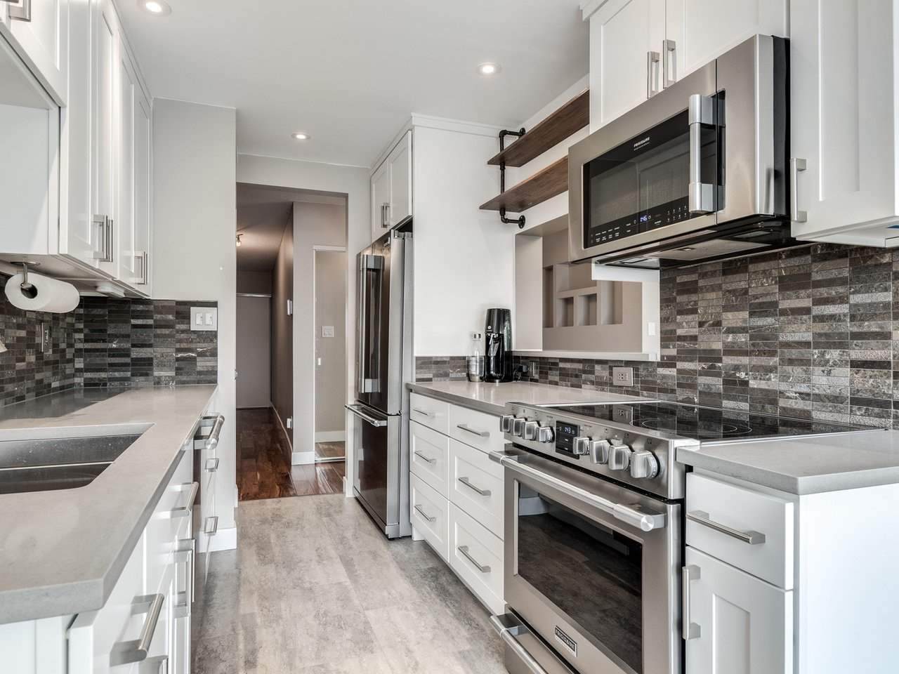 127 4TH Street - Photo 1