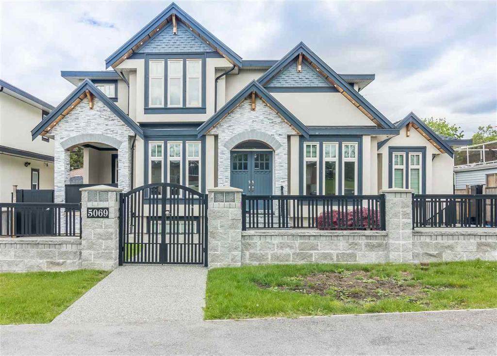 5069 Laurel Street - Photo 1