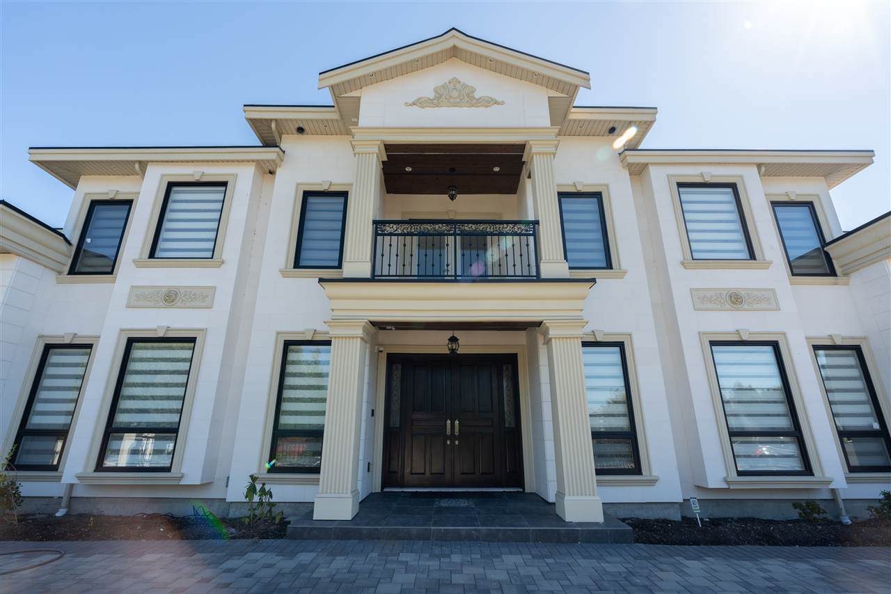 6400 Steveston Highway - Photo 1