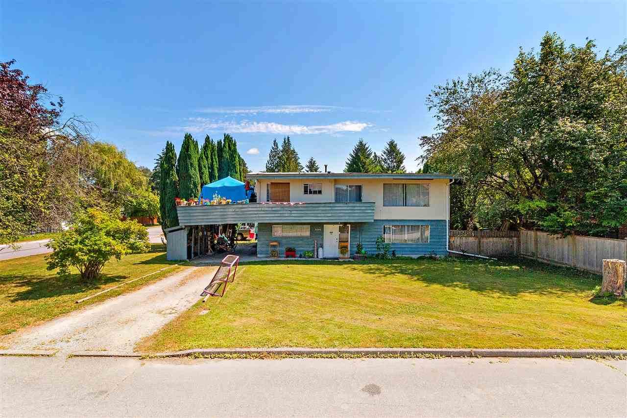 3590 Inverness Street - Photo 1