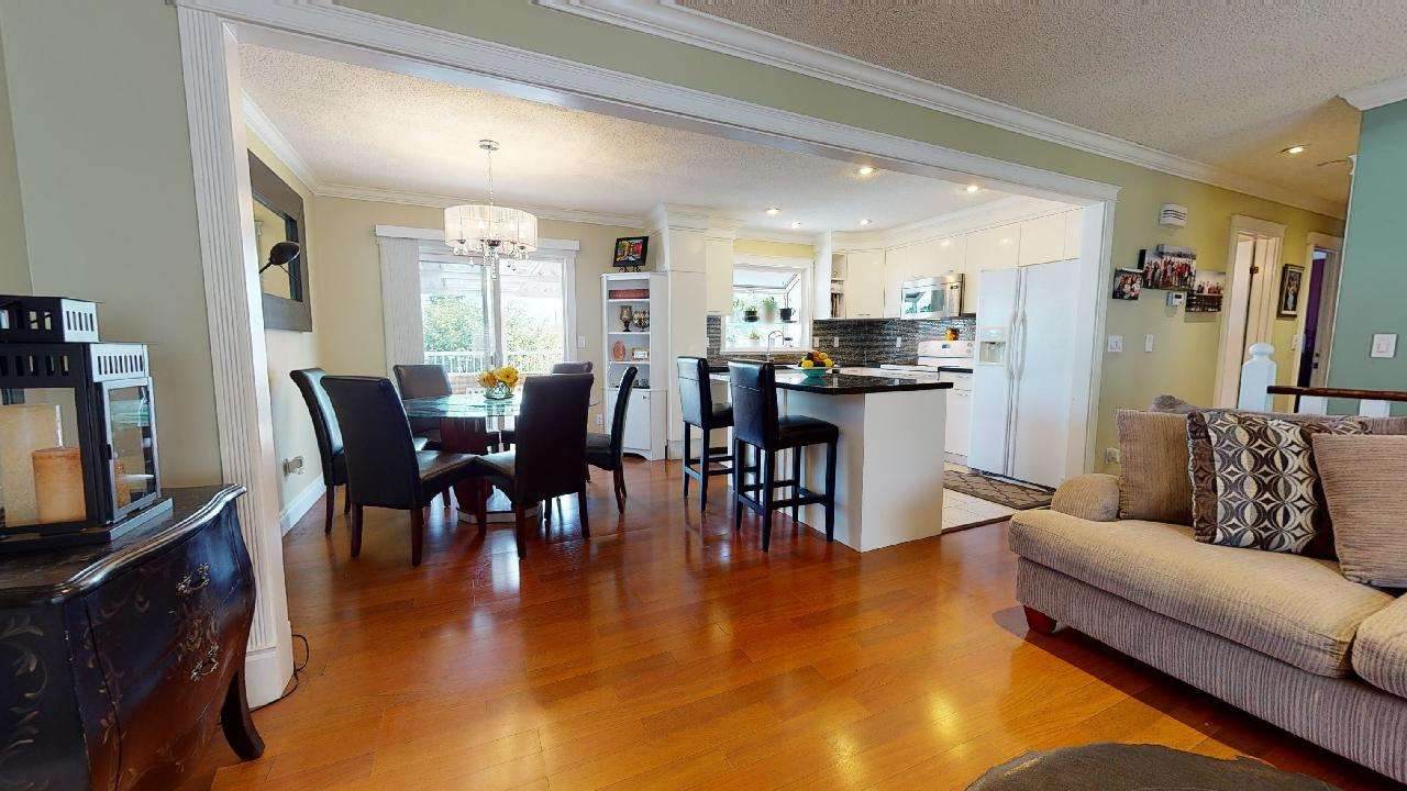 6358 129 Street - Photo 1