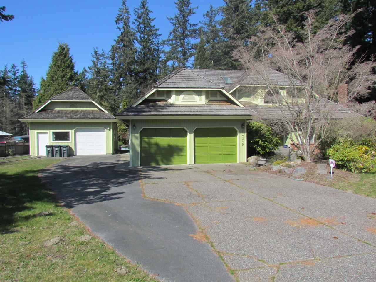 14349 27 Avenue - Photo 1