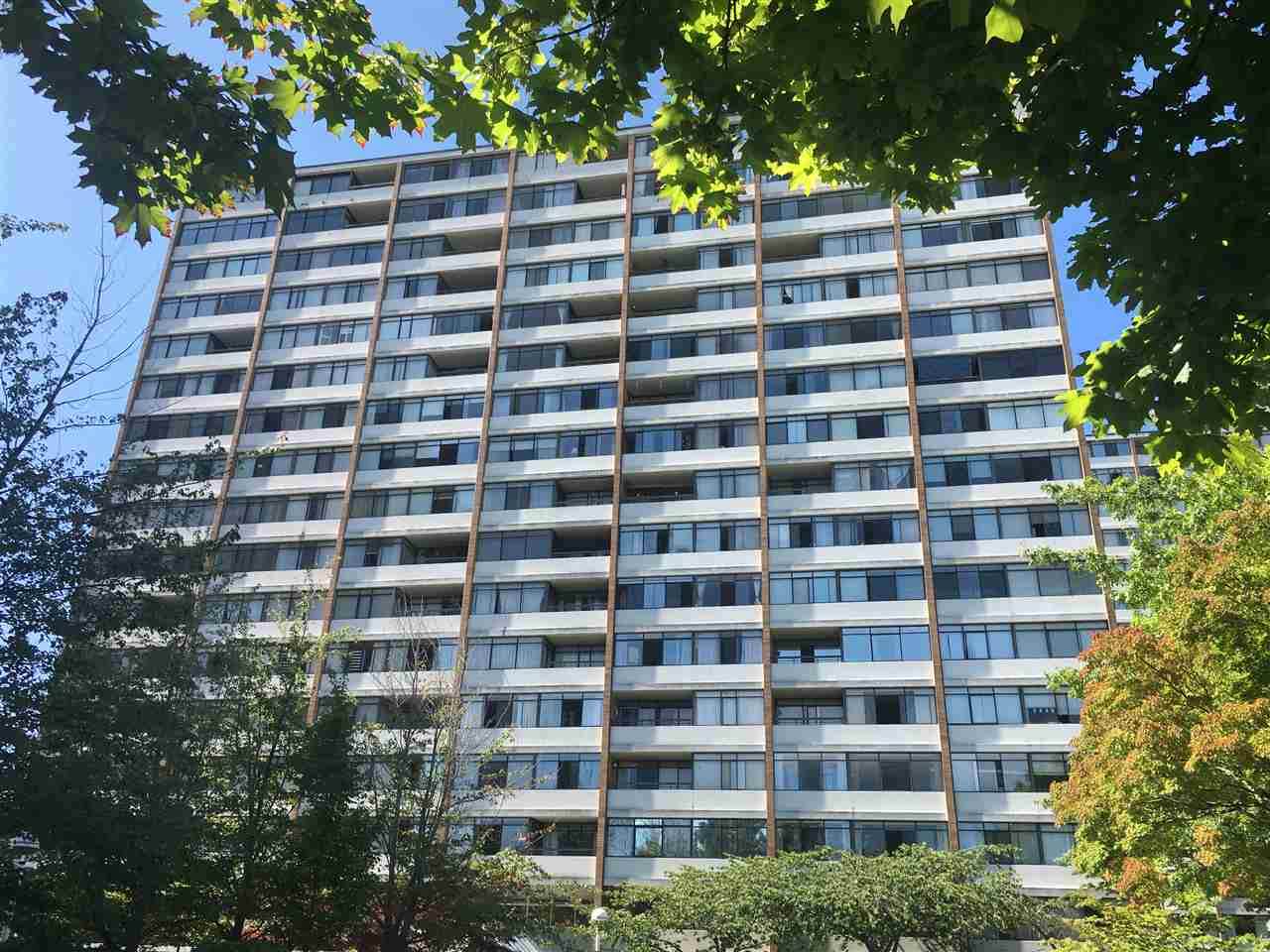 6631 Minoru Boulevard - Photo 1