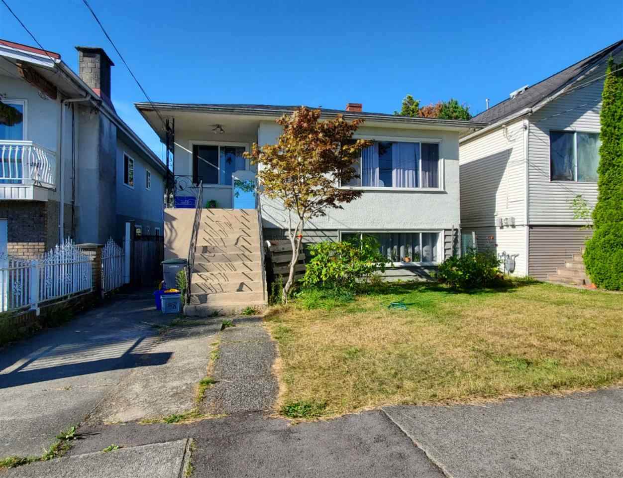 3235 Waverley Avenue - Photo 1