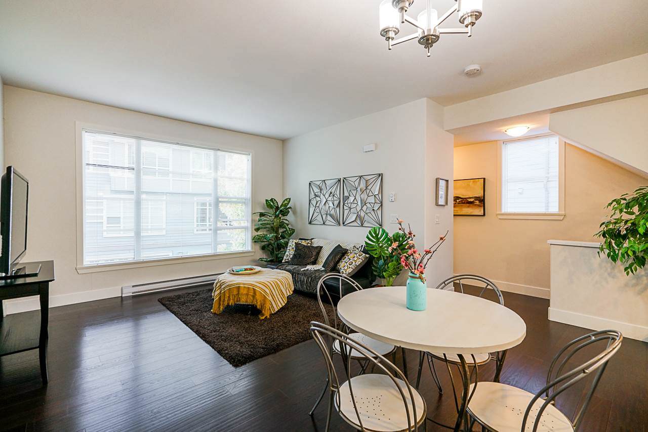 15405 31 Street - Photo 1