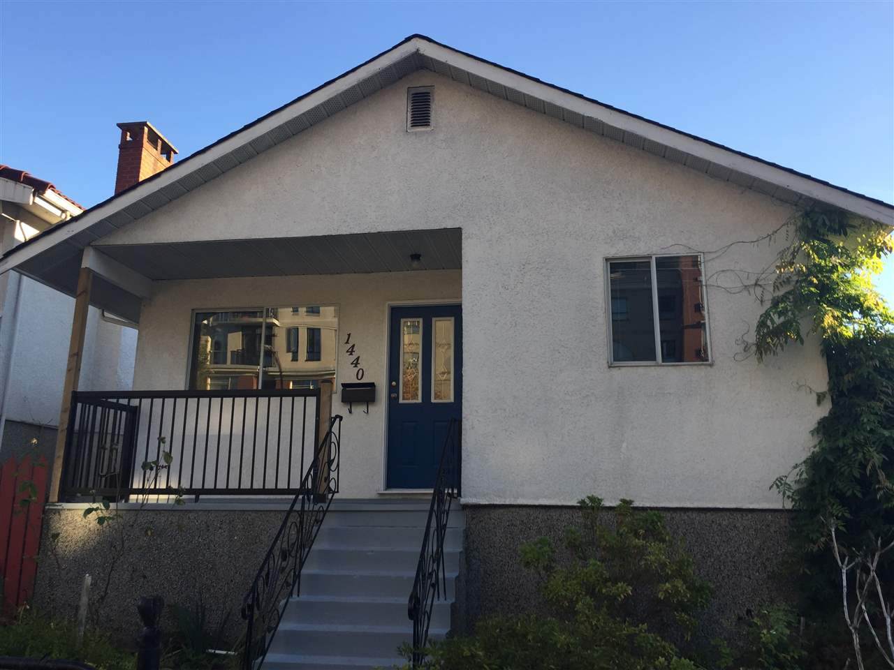 1440 King Edward Avenue - Photo 1