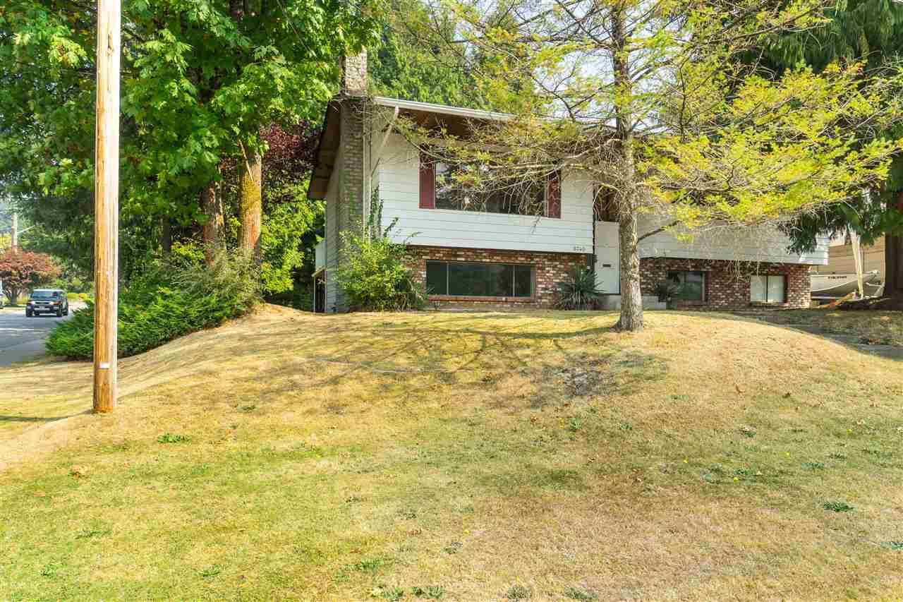 6740 Kent Crescent - Photo 1