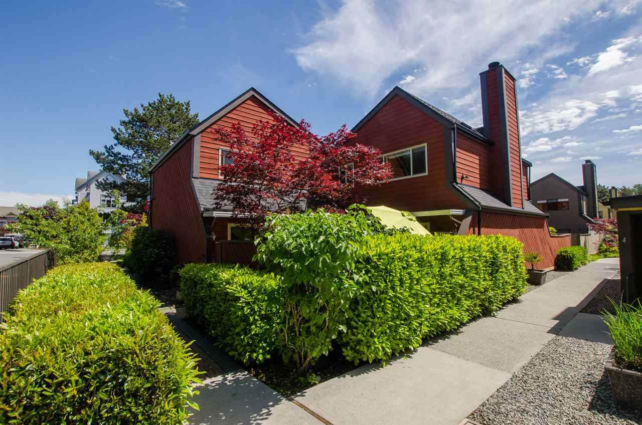 5421 10 Avenue - Photo 1