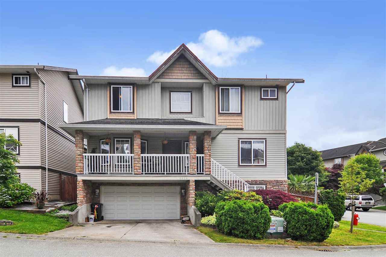 6628 205 Street - Photo 1