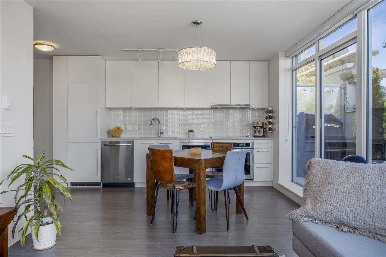 668 Columbia Street - Photo 1