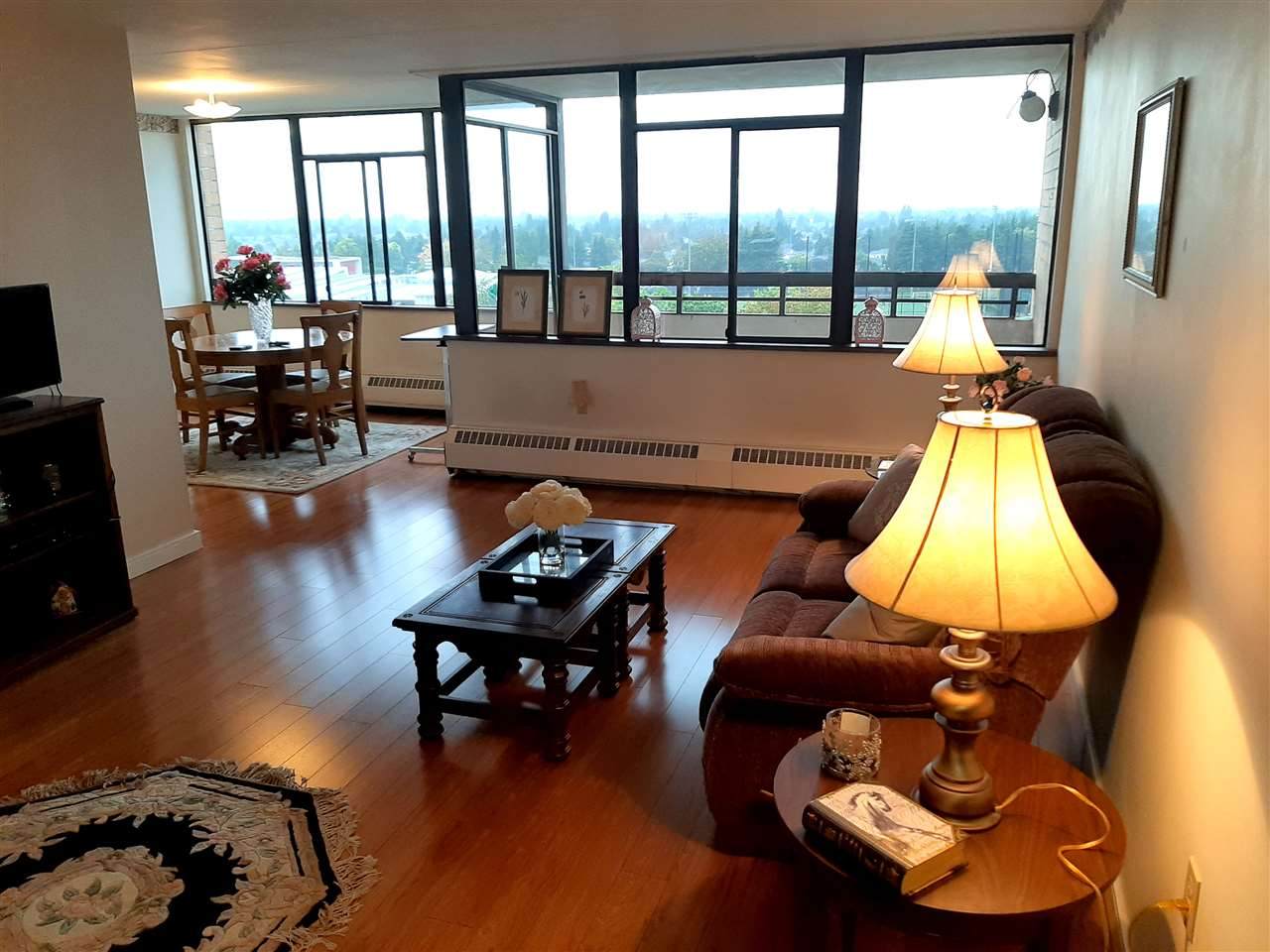 6651 Minoru Boulevard - Photo 1