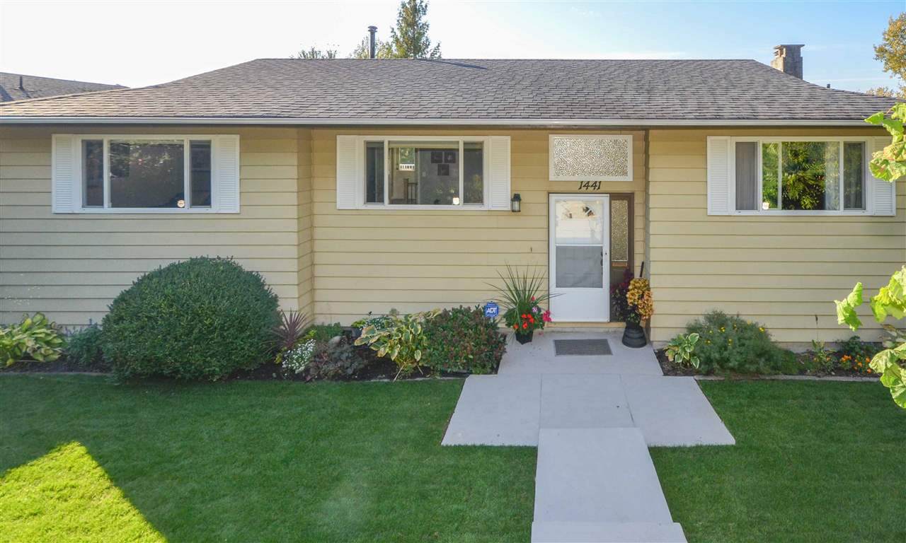 1441 Elinor Crescent - Photo 1
