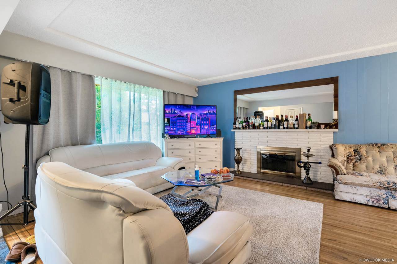 2519 Larkin Court - Photo 1