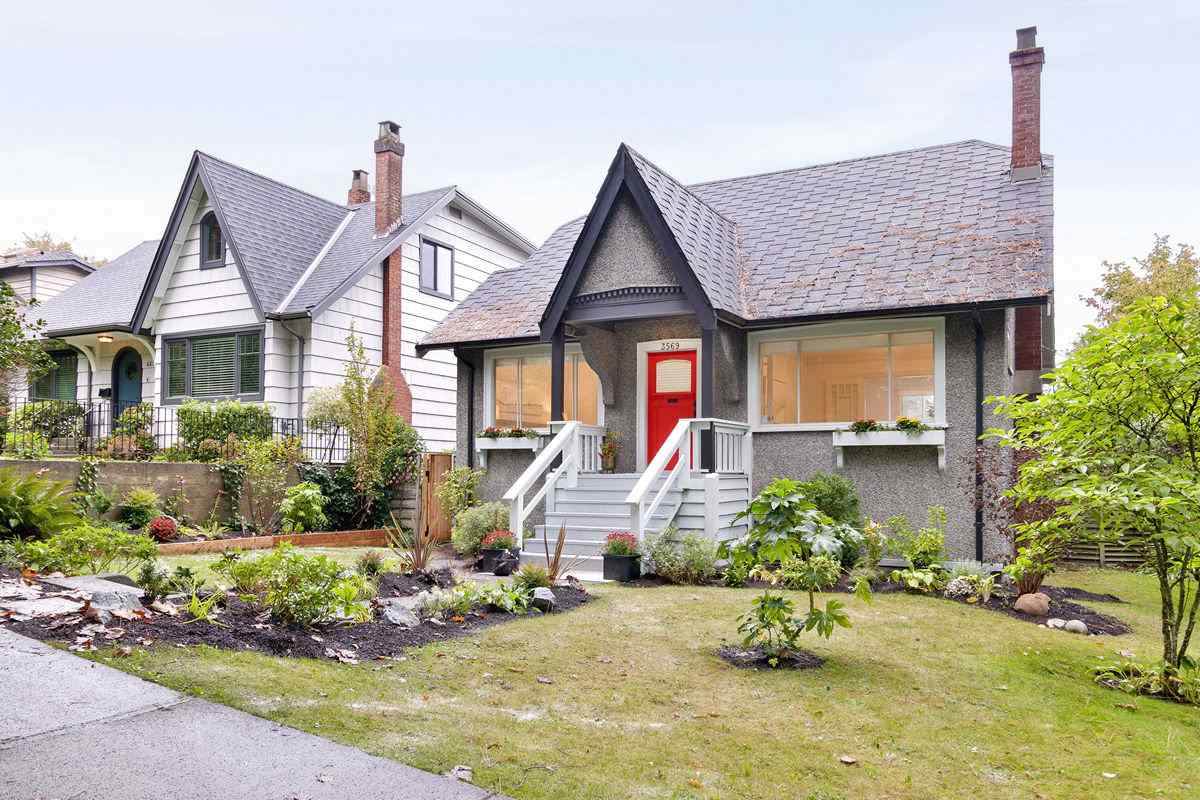 3569 King Edward Avenue - Photo 1