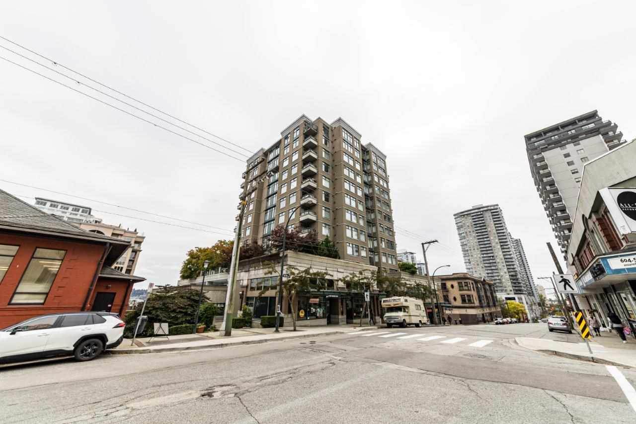 720 Carnarvon Street - Photo 1
