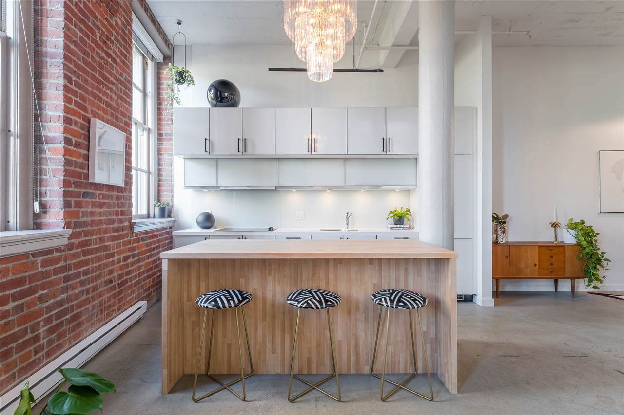546 Beatty Street - Photo 1