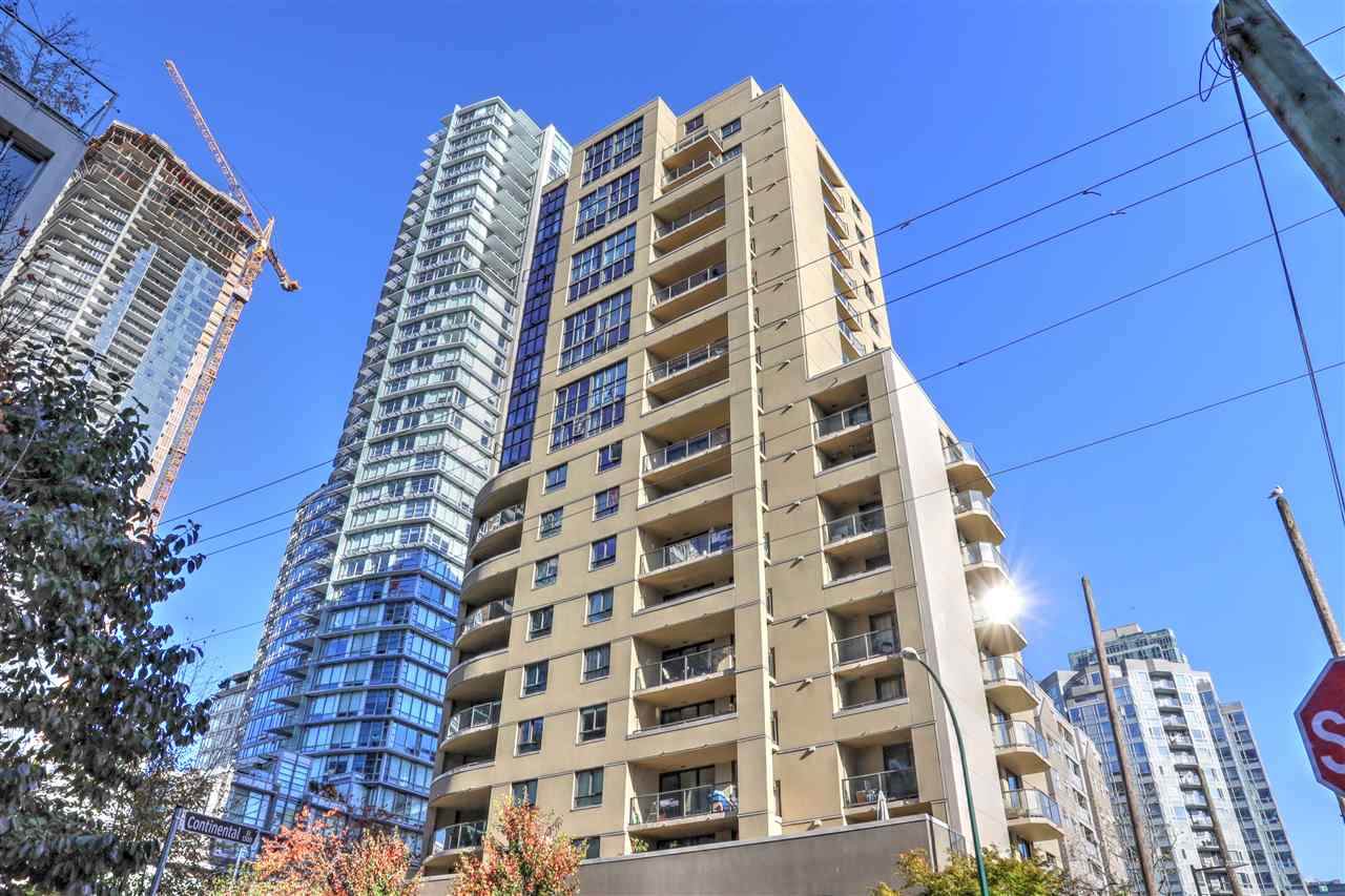789 Drake Street - Photo 1