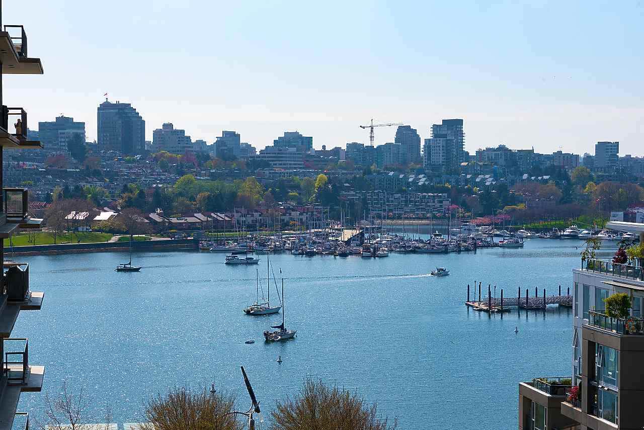 1288 Marinaside Crescent - Photo 1