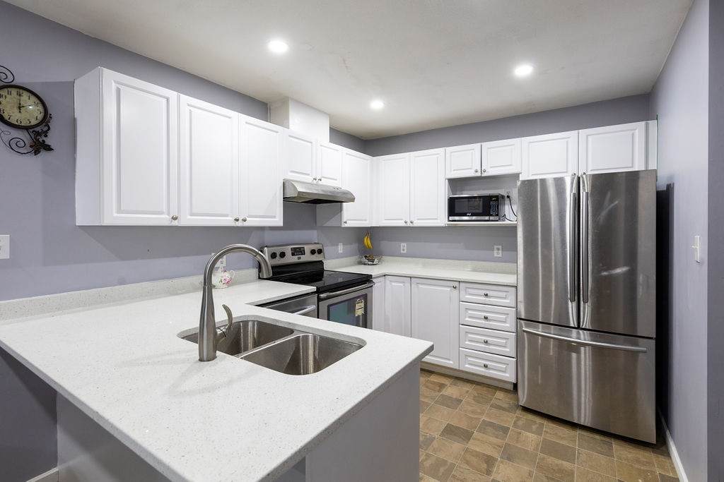 7505 138 Street - Photo 1
