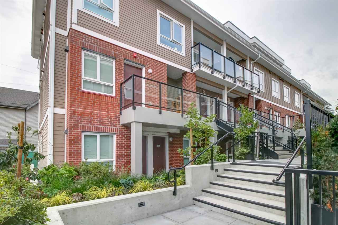 4858 Slocan Street - Photo 1