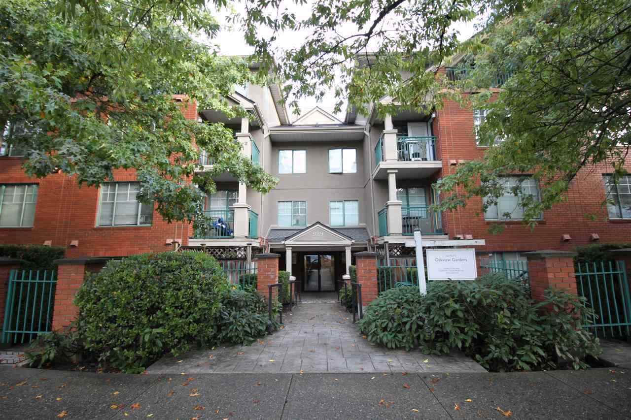 929 16TH Avenue - Photo 1