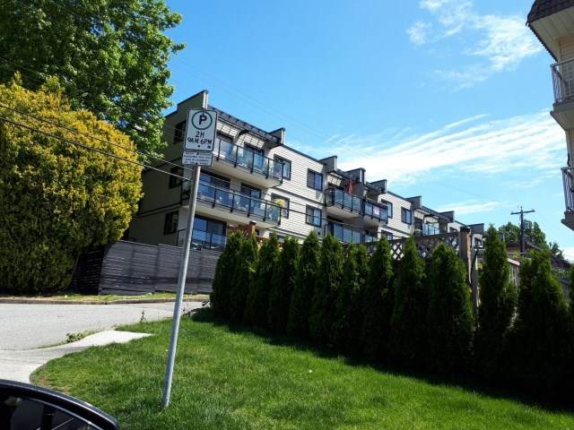 240 Mahon Avenue - Photo 1