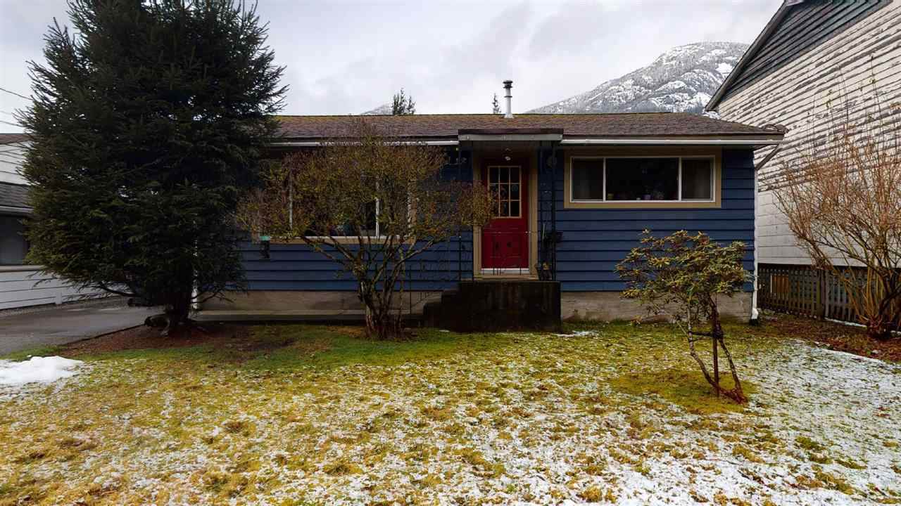 38875 Newport Road - Photo 1