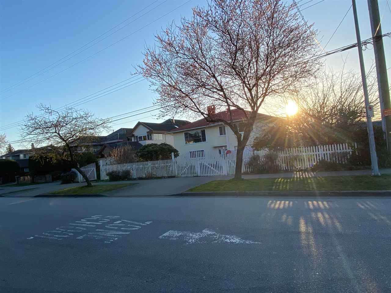 10511 Lassam Road - Photo 1