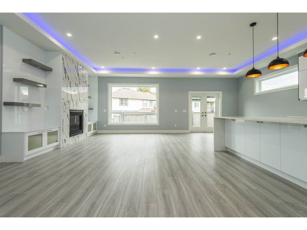 33131 Benedict Boulevard - Photo 1