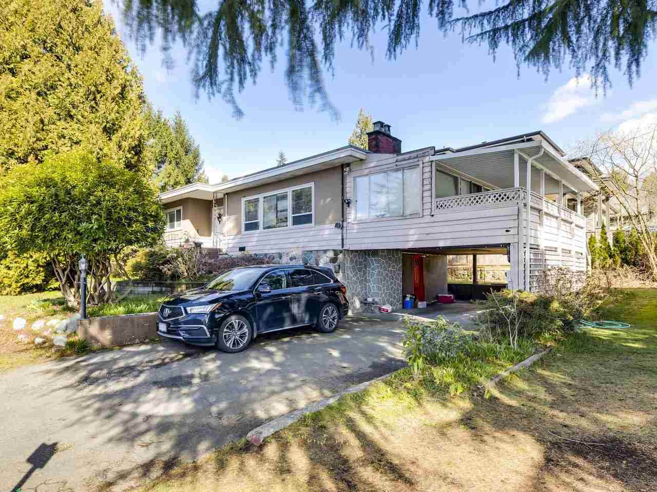 413 Guilby Street - Photo 1
