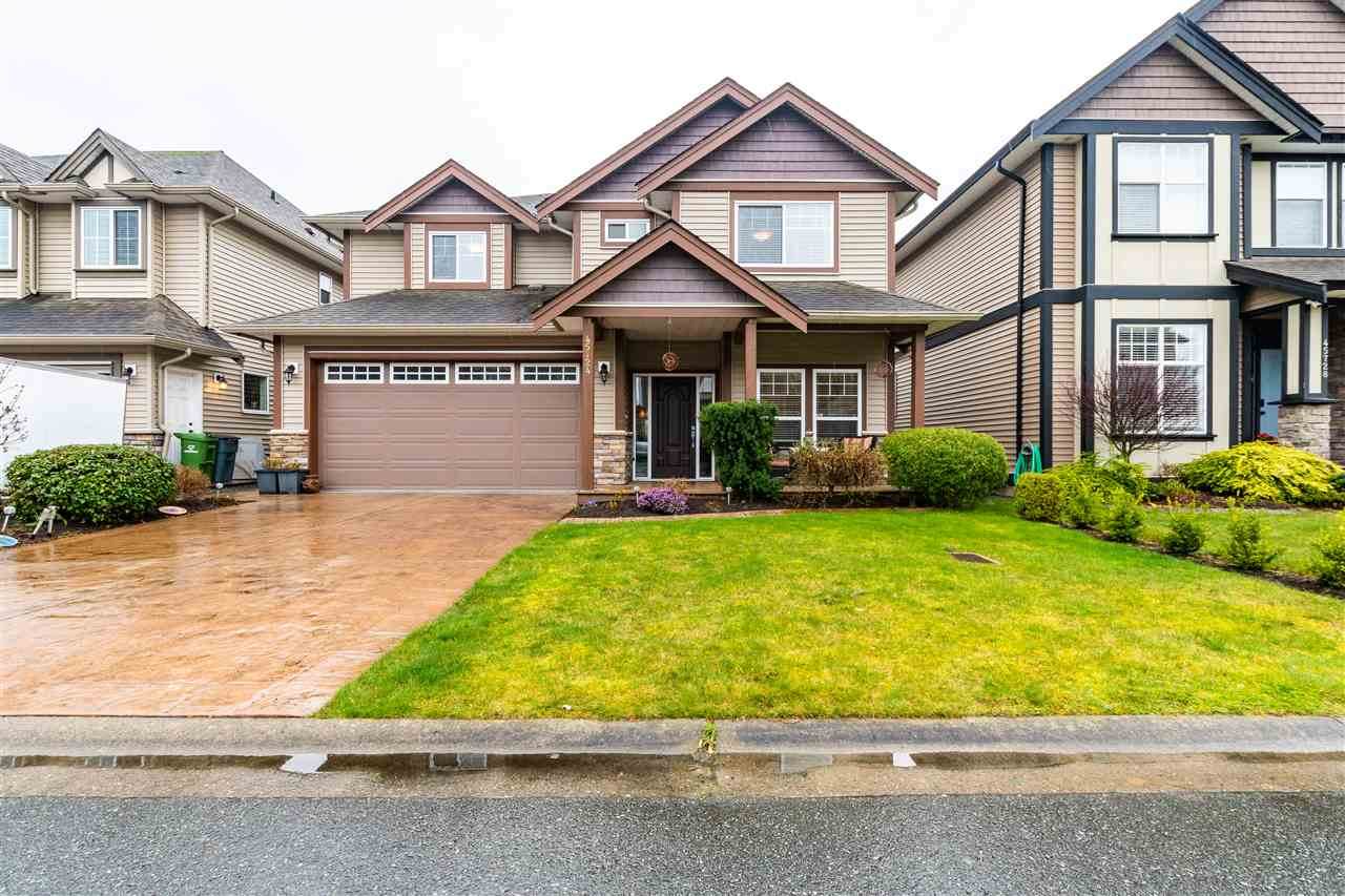 45724 Safflower Crescent - Photo 1