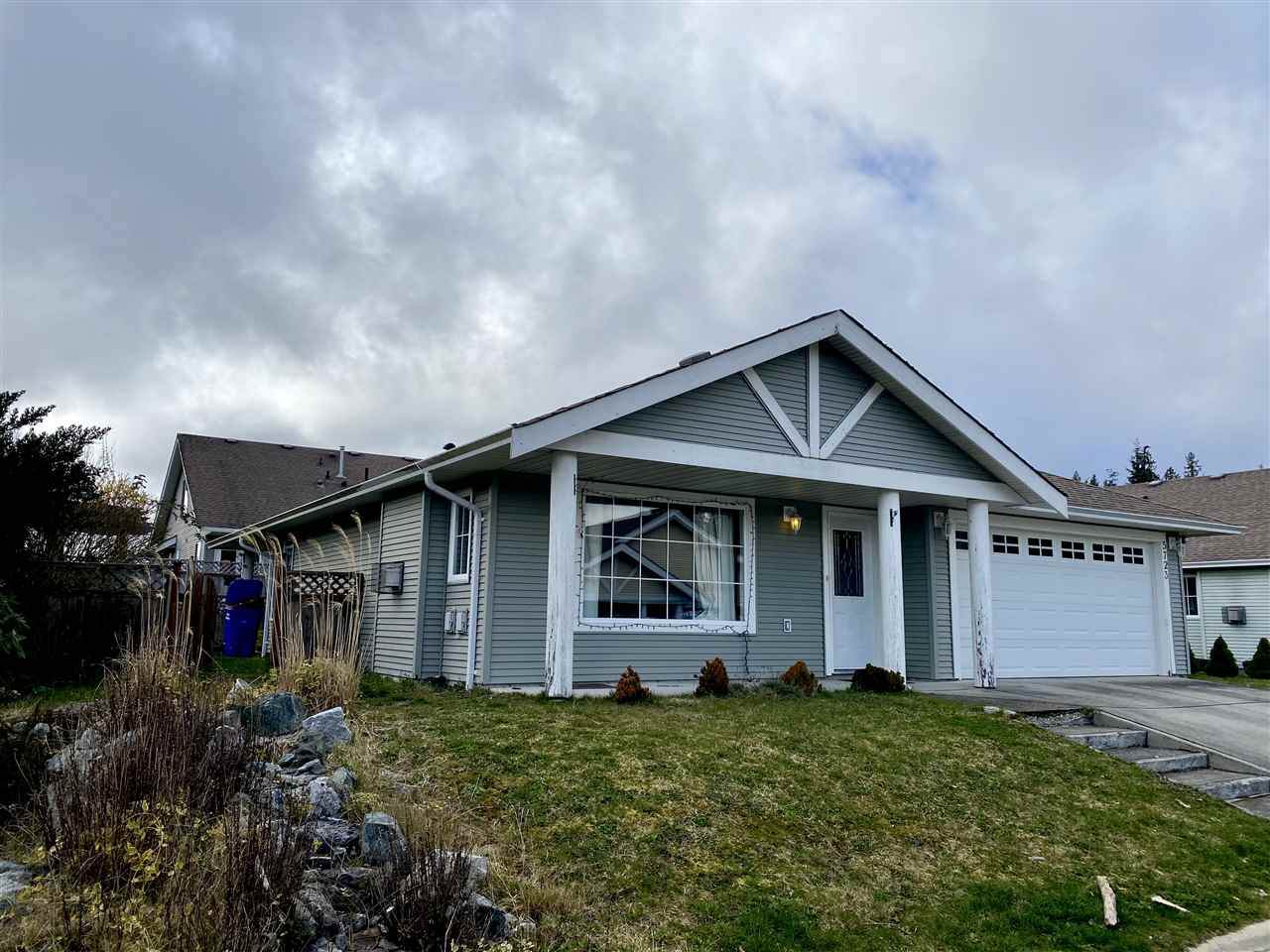 5723 Emily Way - Photo 1