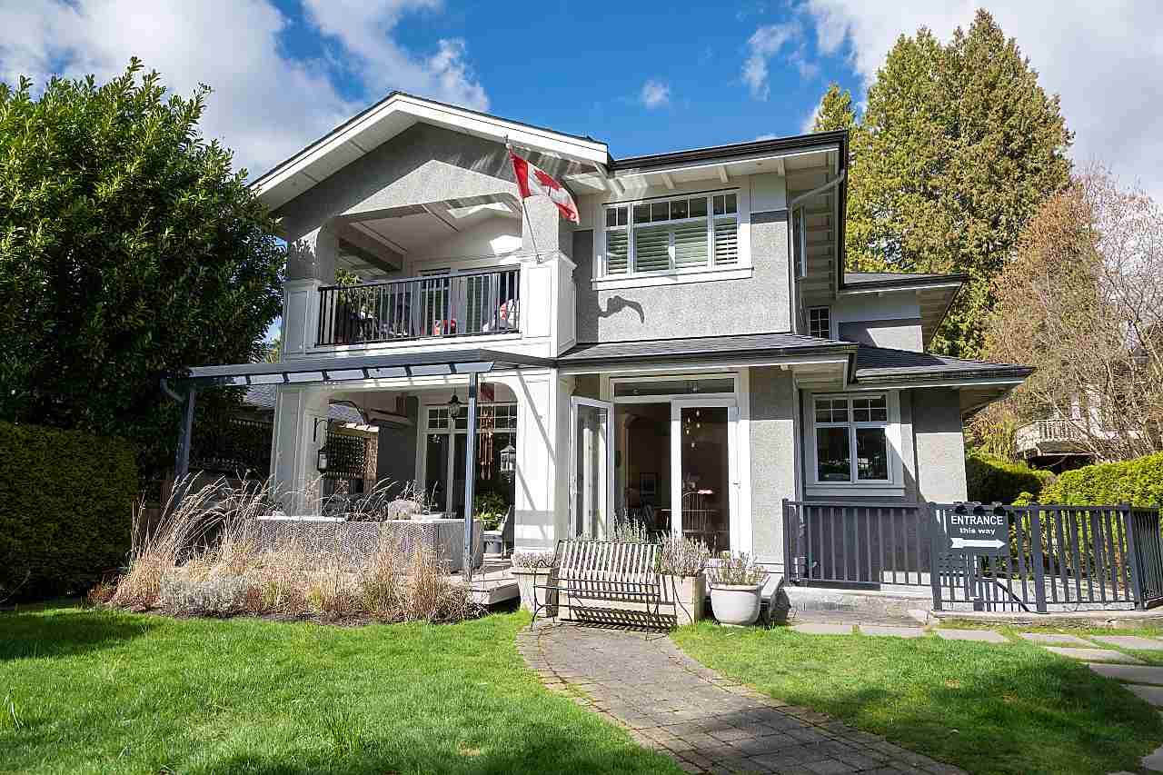 1447 Ottawa Avenue - Photo 1