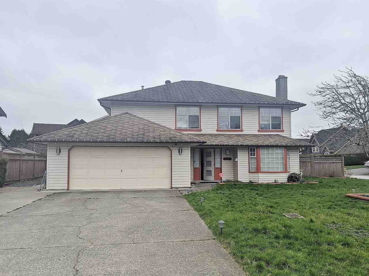 8950 161 Street - Photo 1