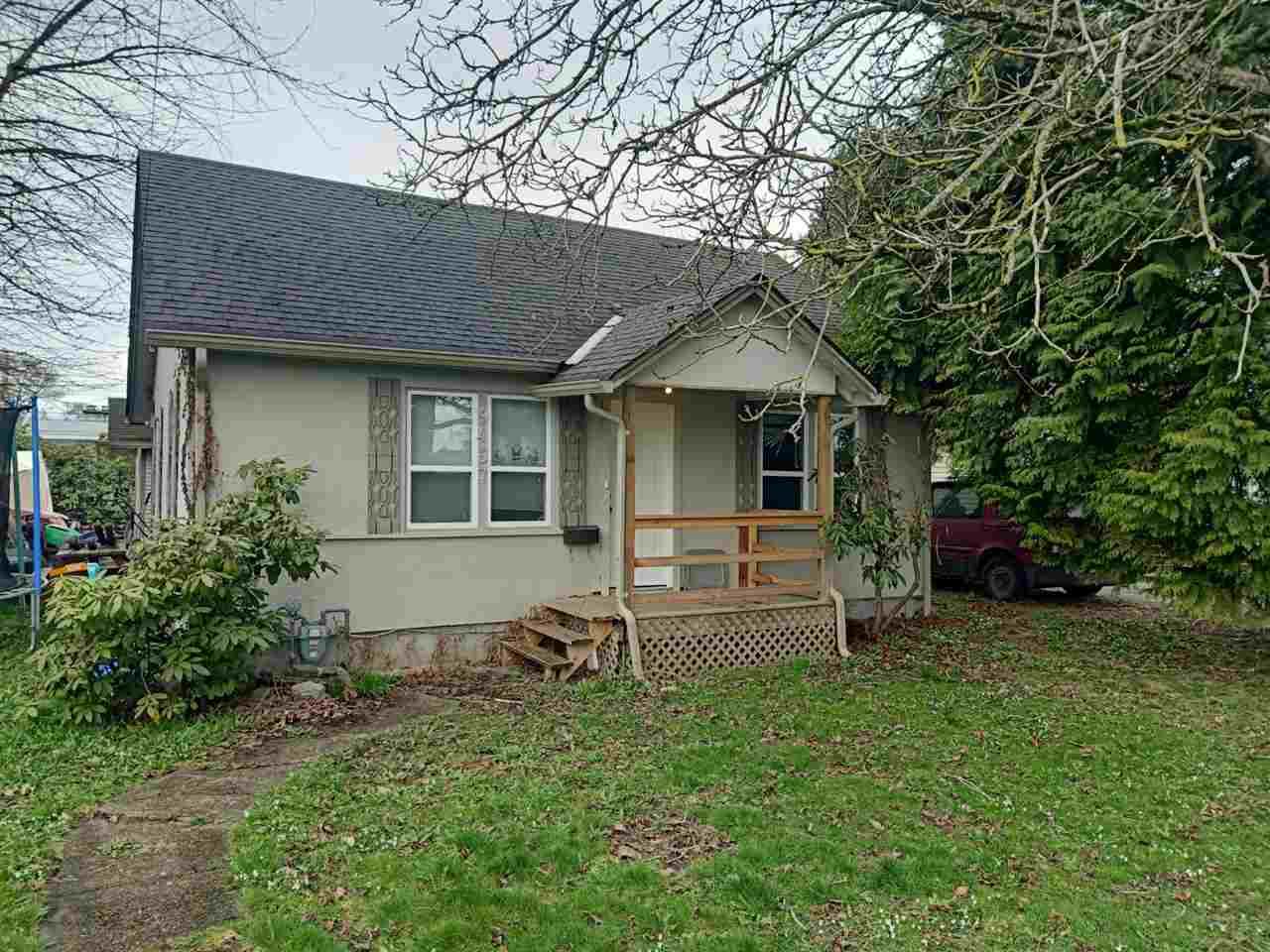 9475 Stanley Street - Photo 1