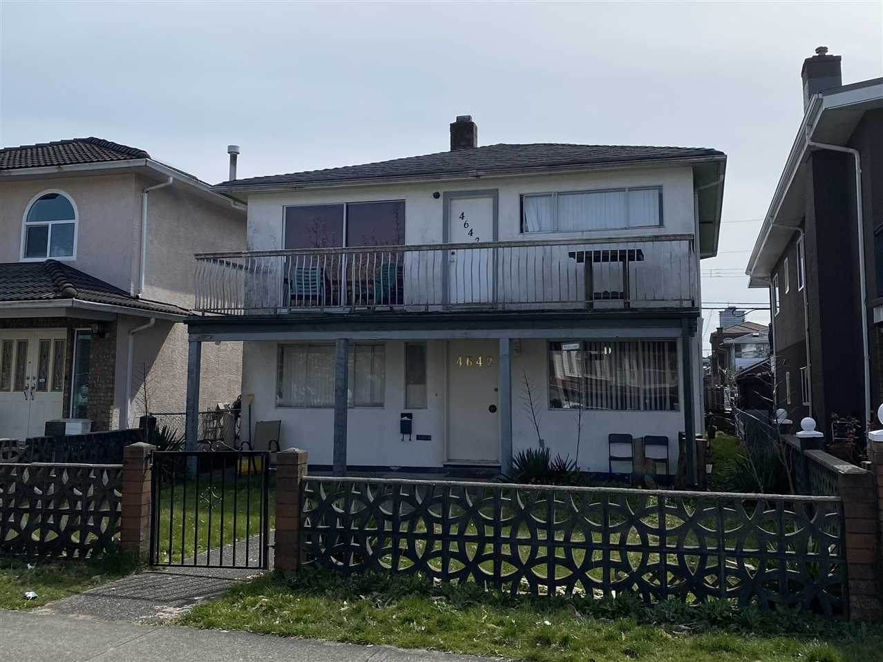 4642 Pender Street - Photo 1