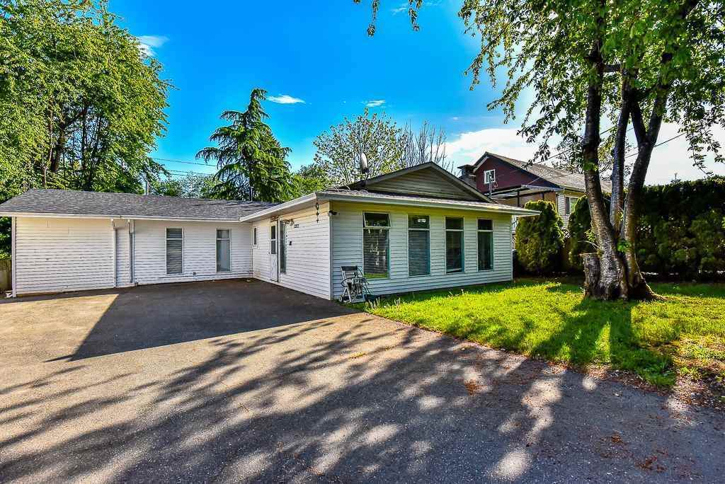 13922 68 Avenue - Photo 1