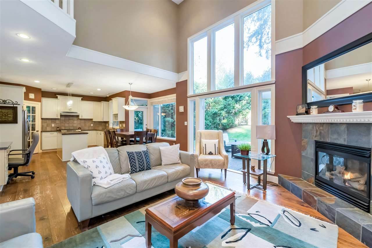 15575 36B Avenue - Photo 1