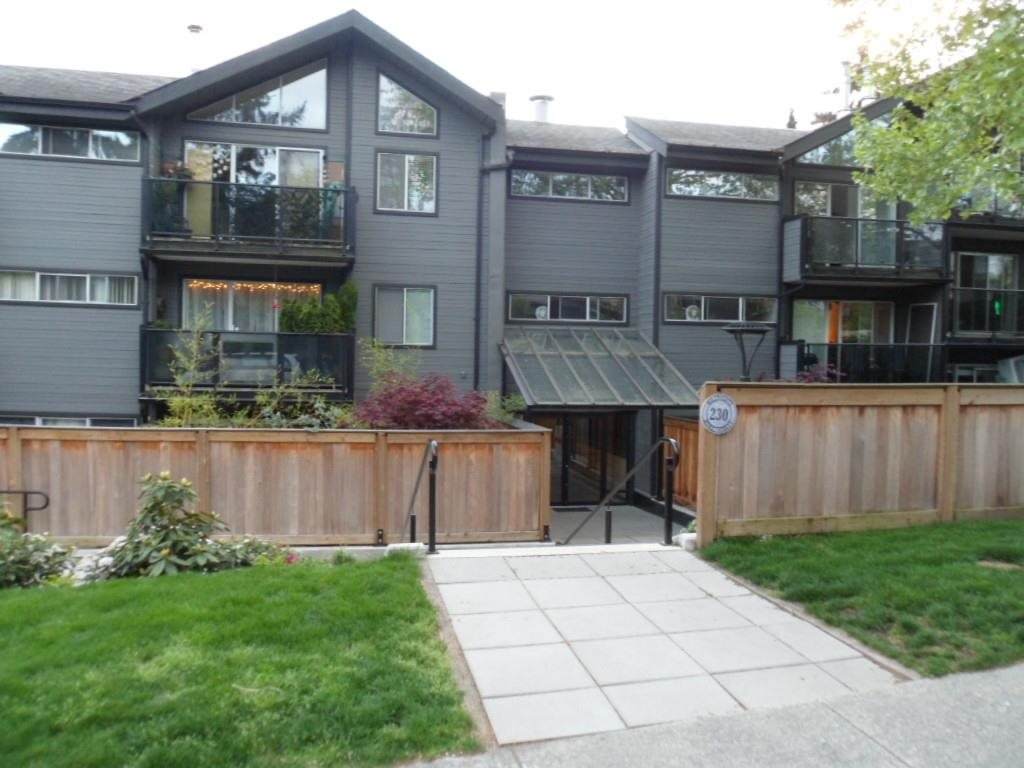 230 Mowat Street - Photo 1
