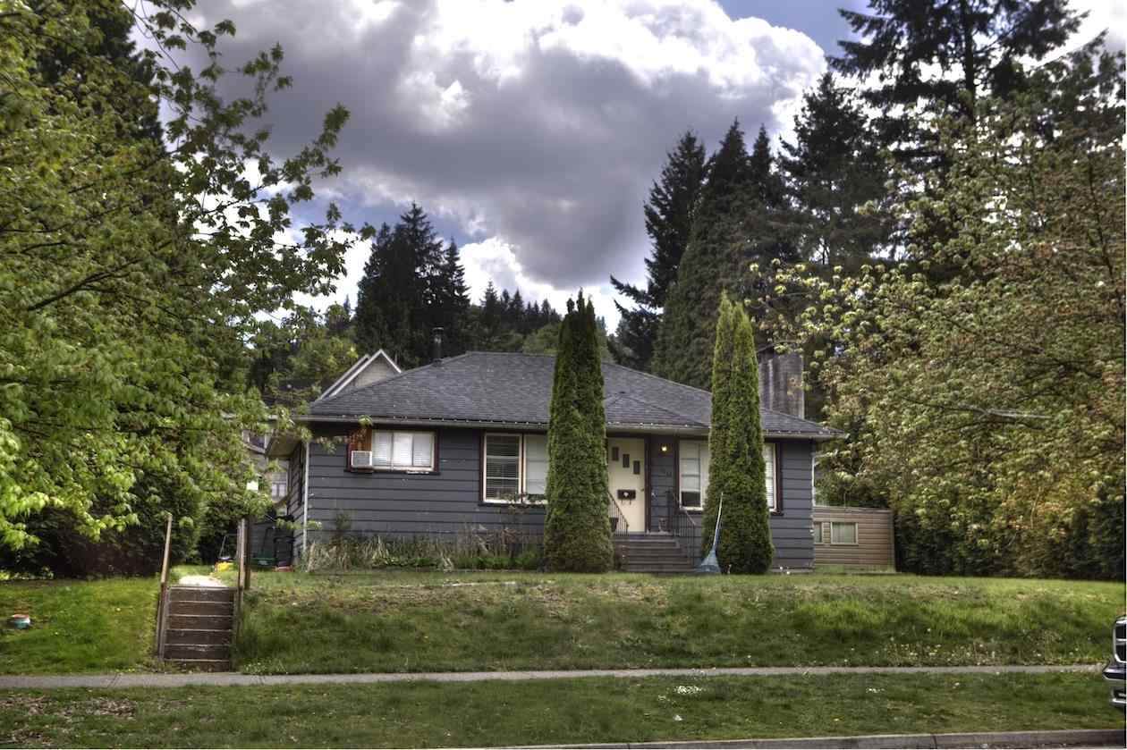 2213 Clarke Street - Photo 1