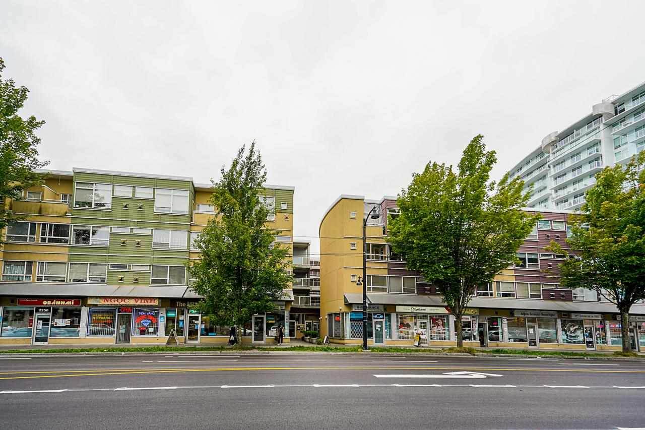 2238 Kingsway - Photo 1