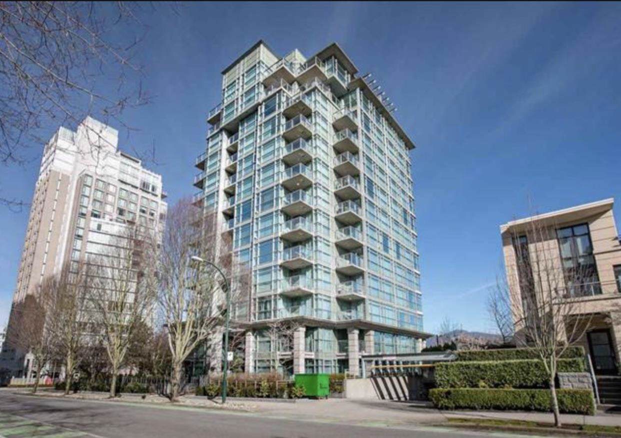 1889 Alberni Street - Photo 1