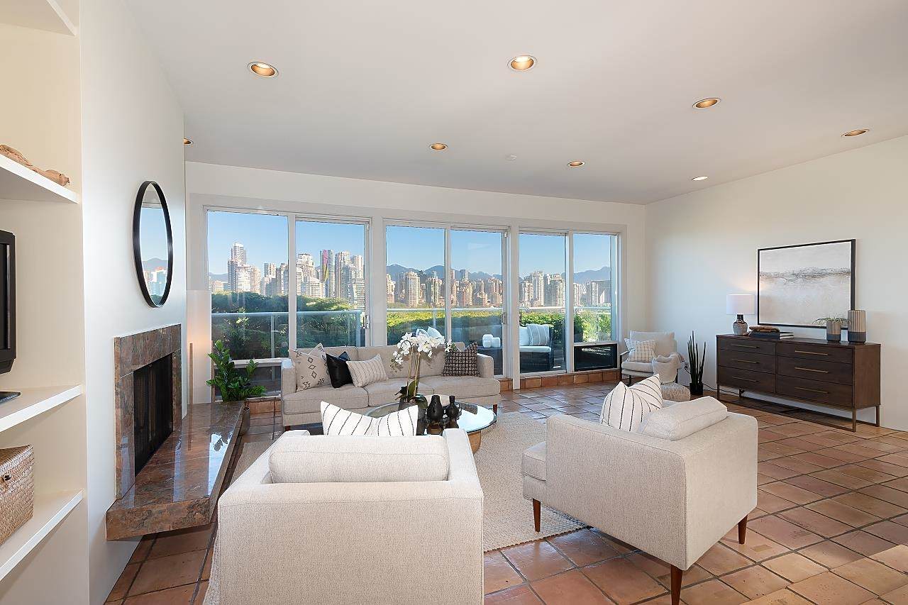 1087 7TH Avenue - Photo 1