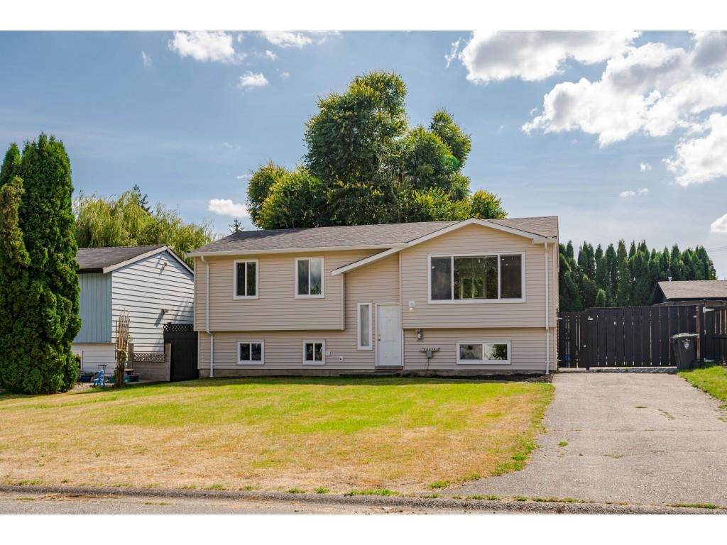 26690 32A Avenue - Photo 1