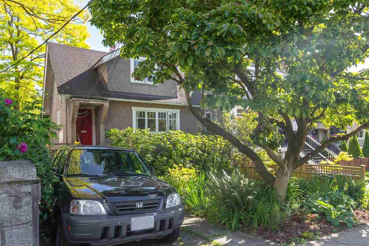 2540 5TH Avenue - Photo 1