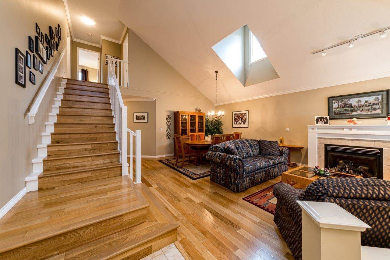 16995 64 Avenue - Photo 1