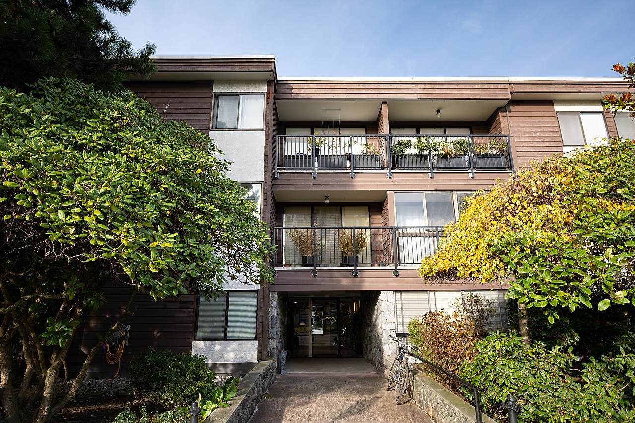3787 4TH Avenue - Photo 1
